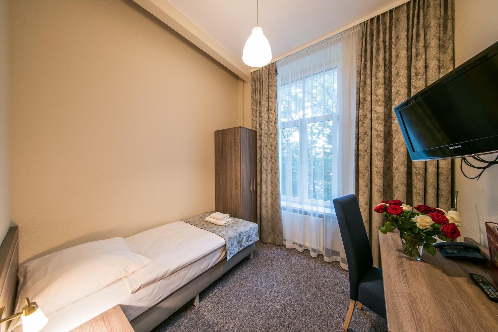 Hotel Lothus Wroclaw Exterior photo