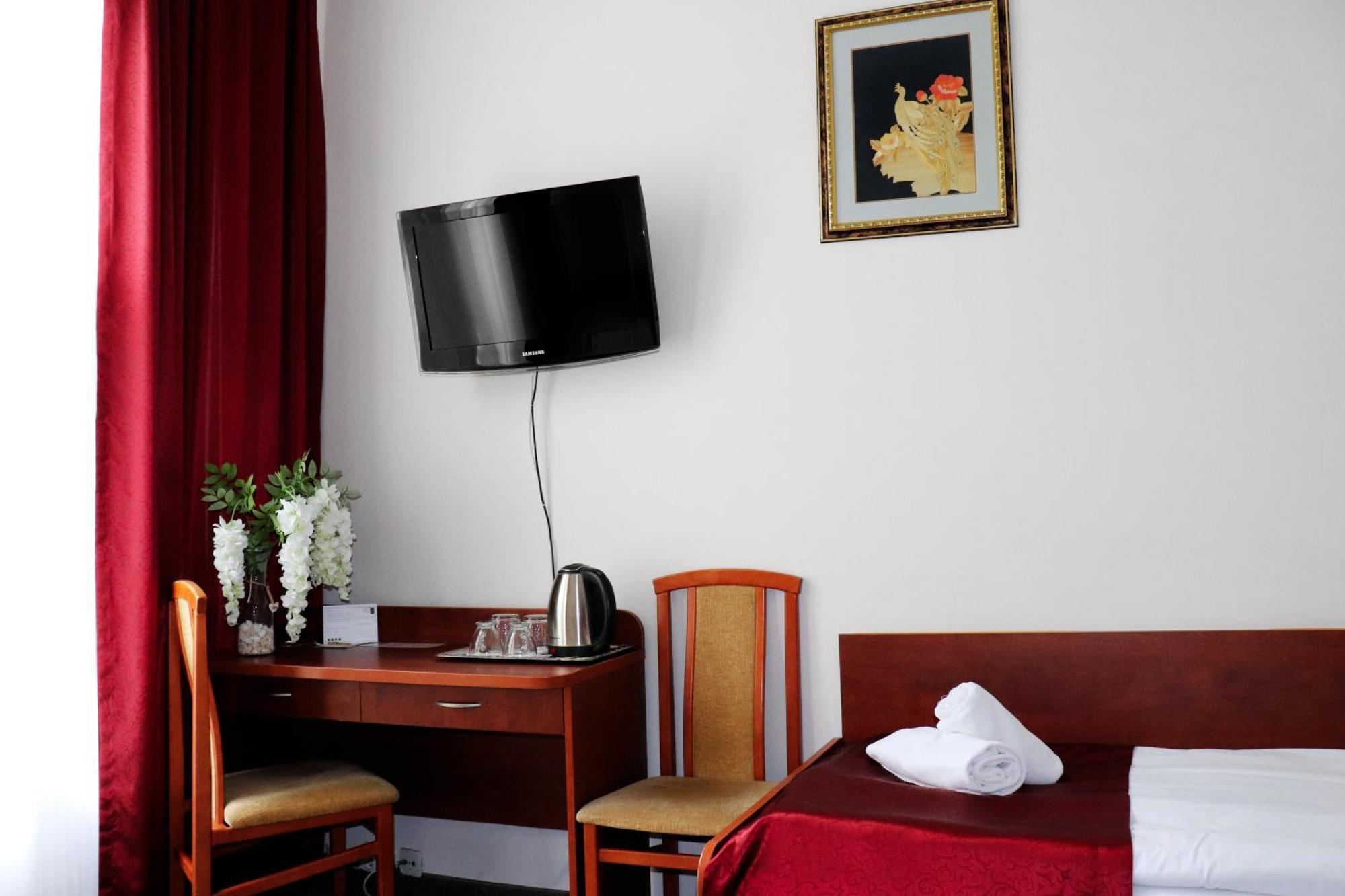 Hotel Lothus Wroclaw Exterior photo
