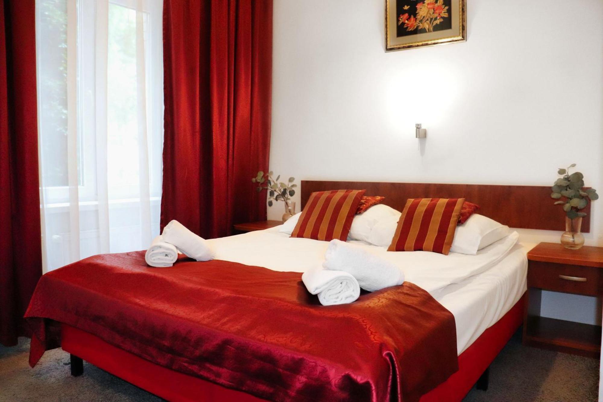 Hotel Lothus Wroclaw Exterior photo