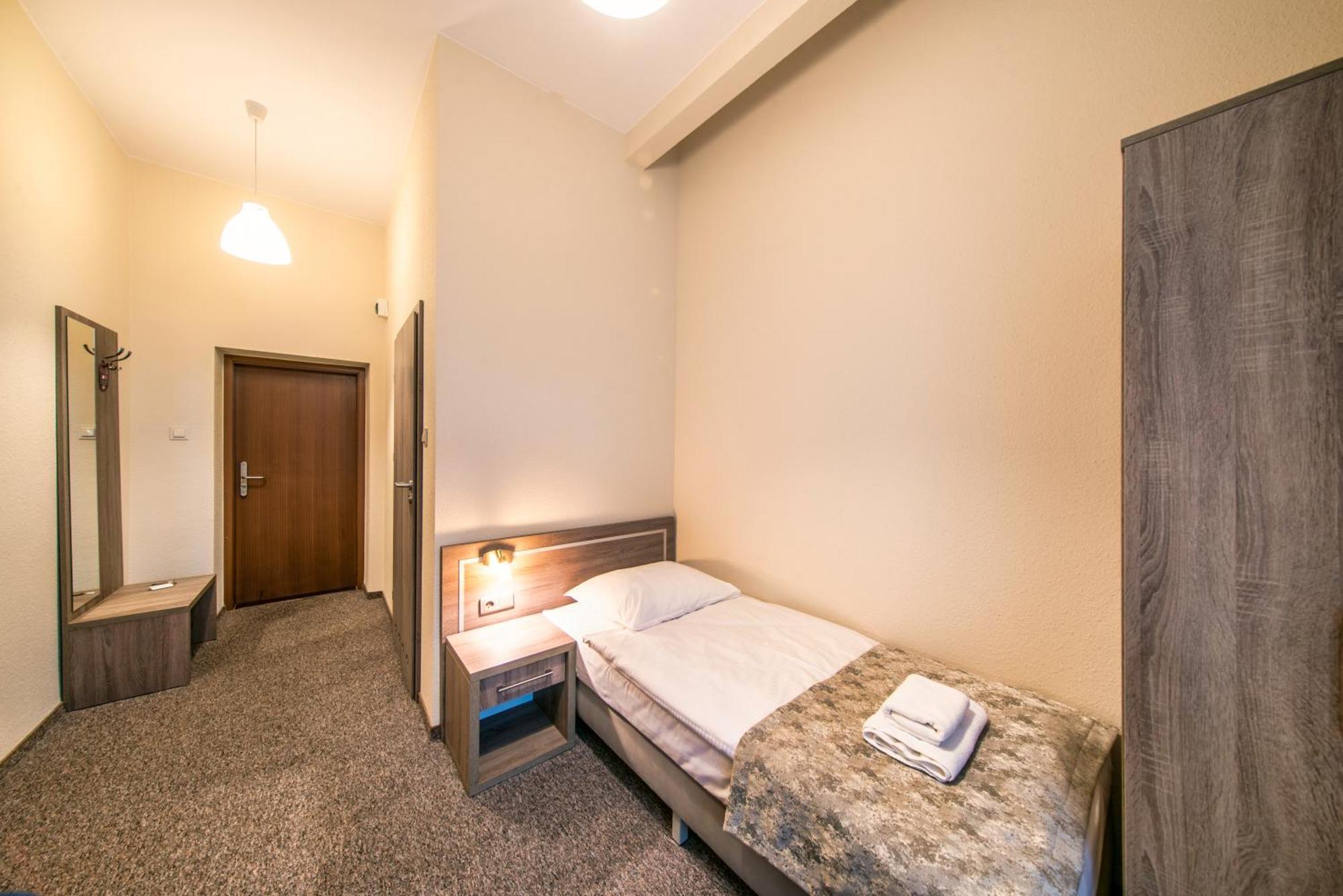 Hotel Lothus Wroclaw Exterior photo