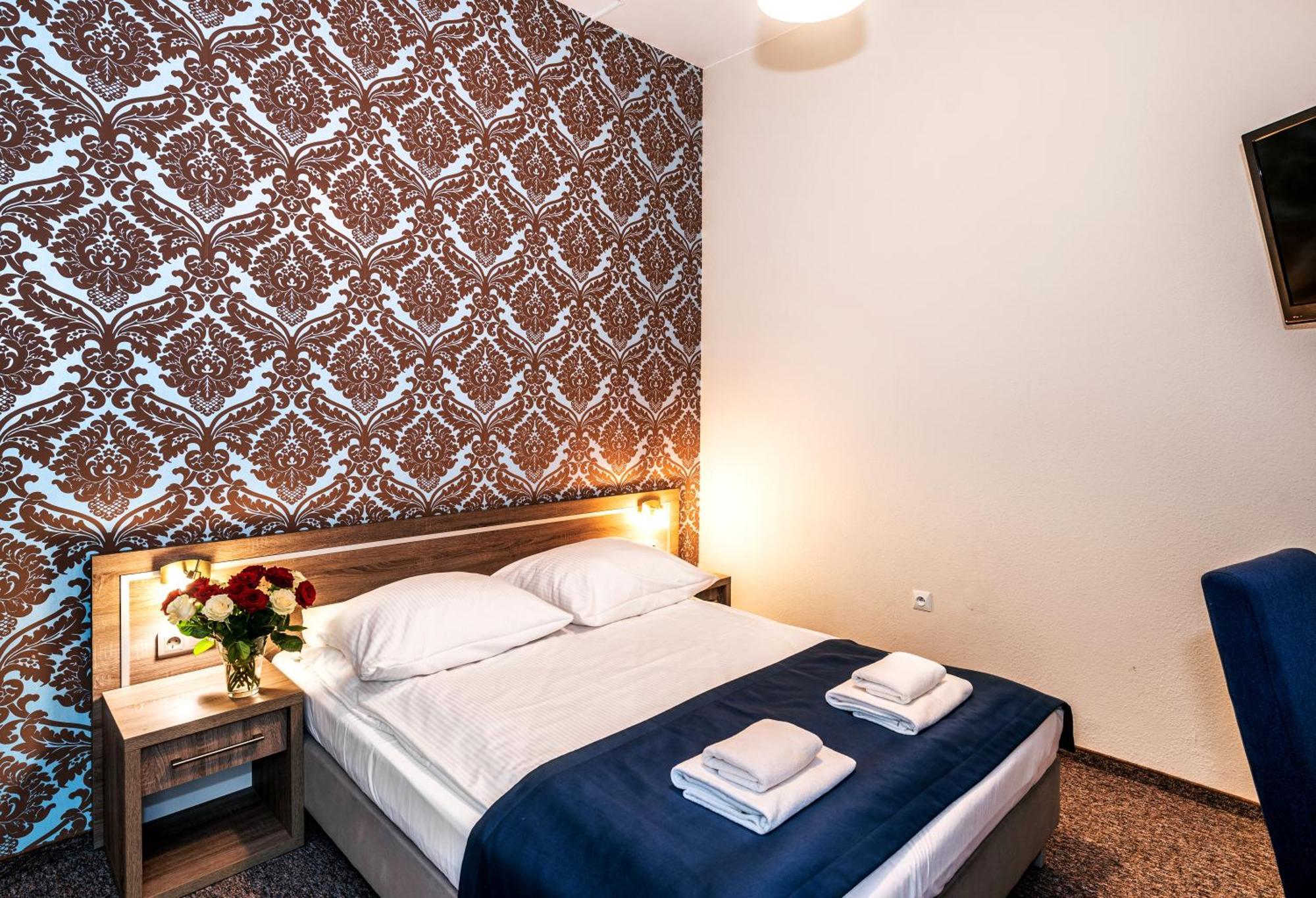 Hotel Lothus Wroclaw Exterior photo