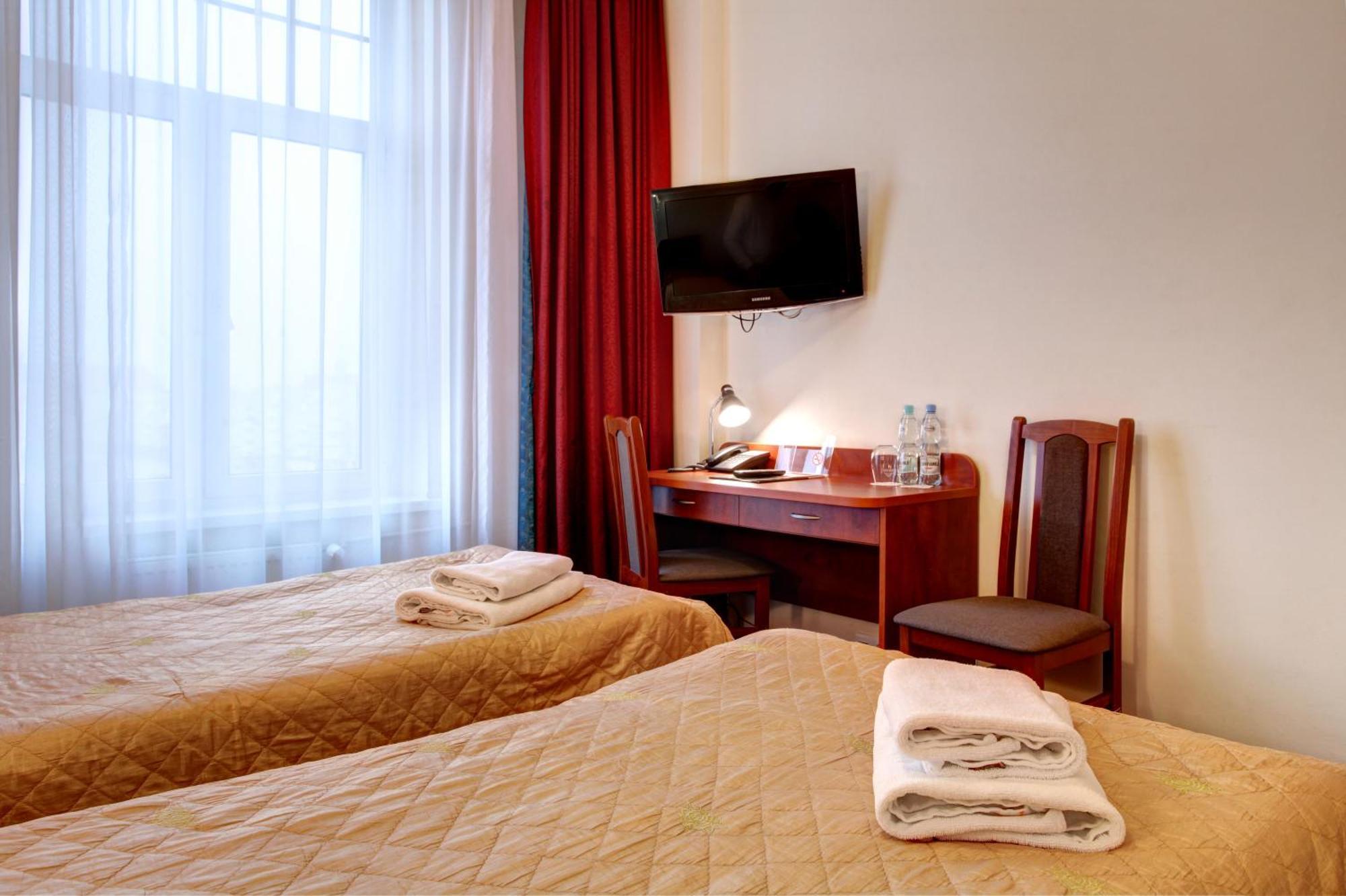 Hotel Lothus Wroclaw Exterior photo