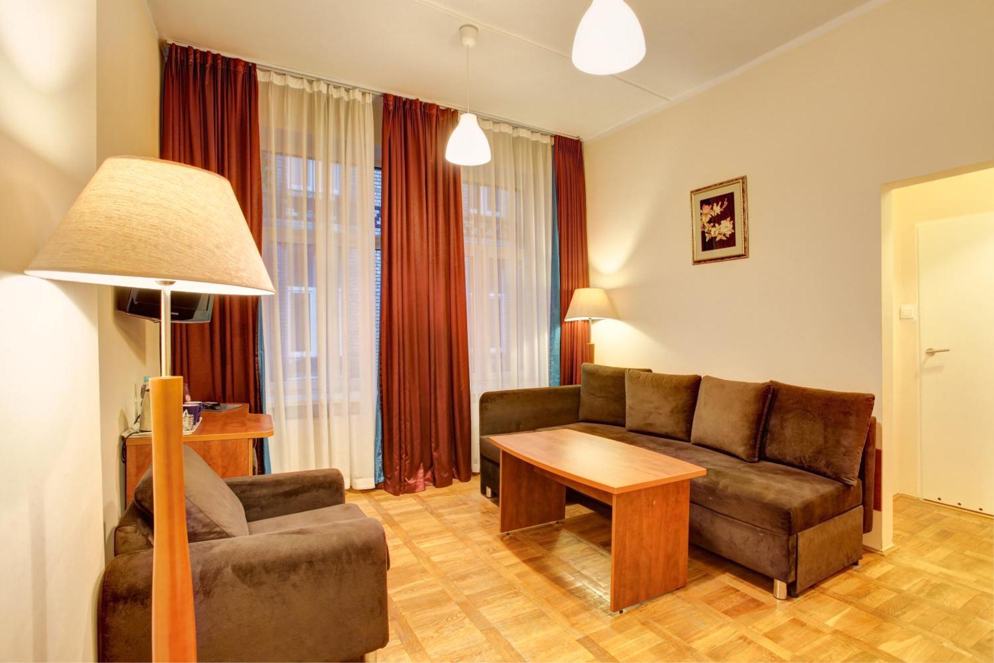 Hotel Lothus Wroclaw Exterior photo