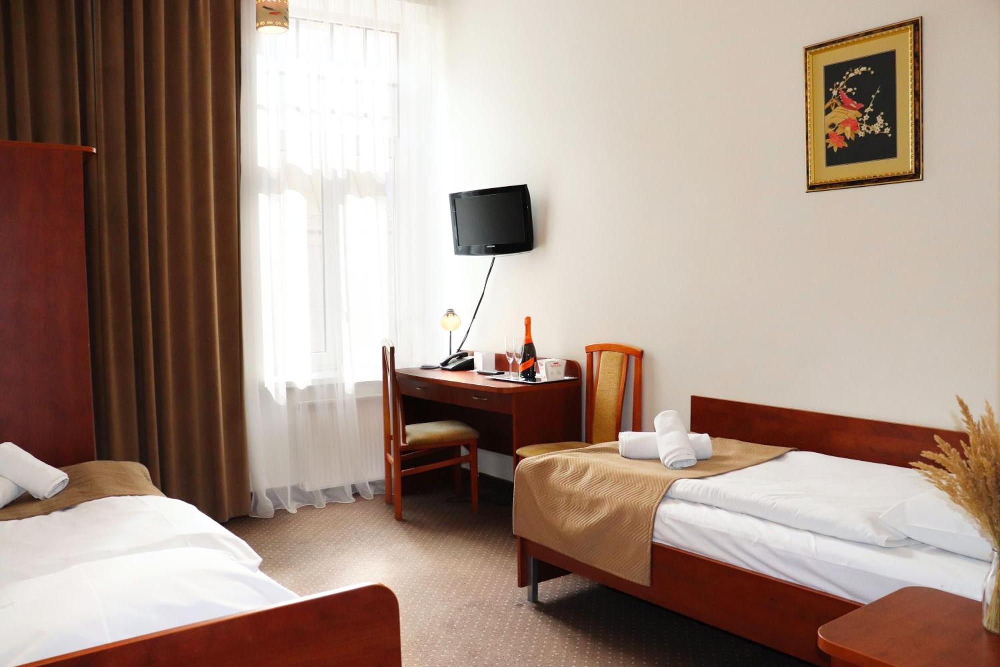 Hotel Lothus Wroclaw Exterior photo