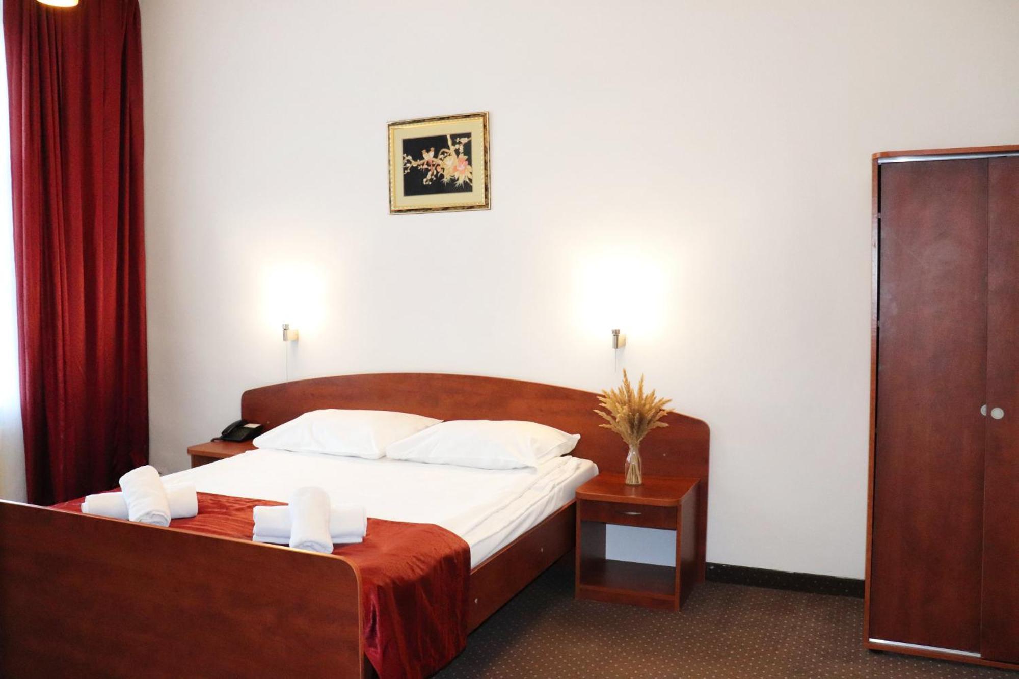 Hotel Lothus Wroclaw Exterior photo